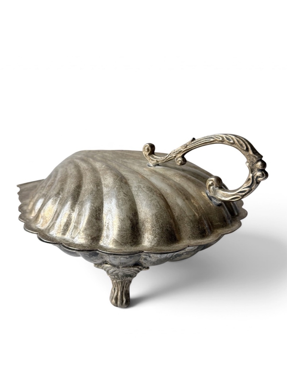 Vintage Silverplate Hinged Scallop Clam Shell Lion Footed Covered Serving Dish 2